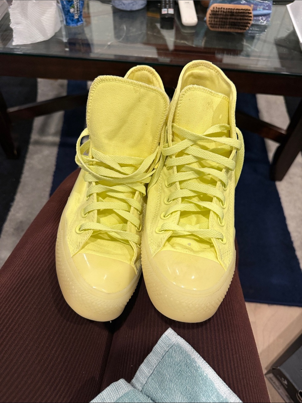 High-Top Athletic Sneakers in Bright Yellow